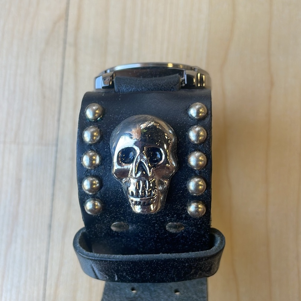 Nemesis - Scull Studded Watch, O/S, color black. - Picture 4 of 5